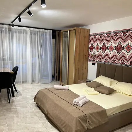 міні Excellent Family